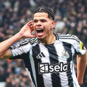 世界杯app下载-纽卡2-1绝杀！曼联多达1人却输球！卡里克执教首负，11轮不败终结