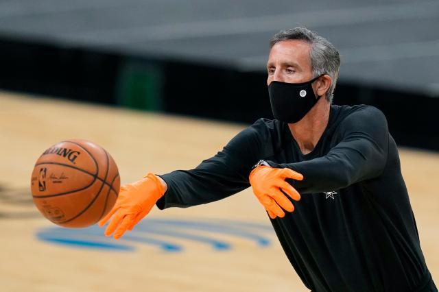 1612405857272050830.jpg LAKERS_SPURS_BASKETBALL_61058362.jpg